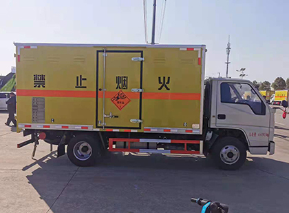 徽县爆破器材运输车